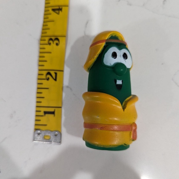 VeggieTales Noah’s Ark 3” Larry the Cucumber Figure - Picture 1 of 3